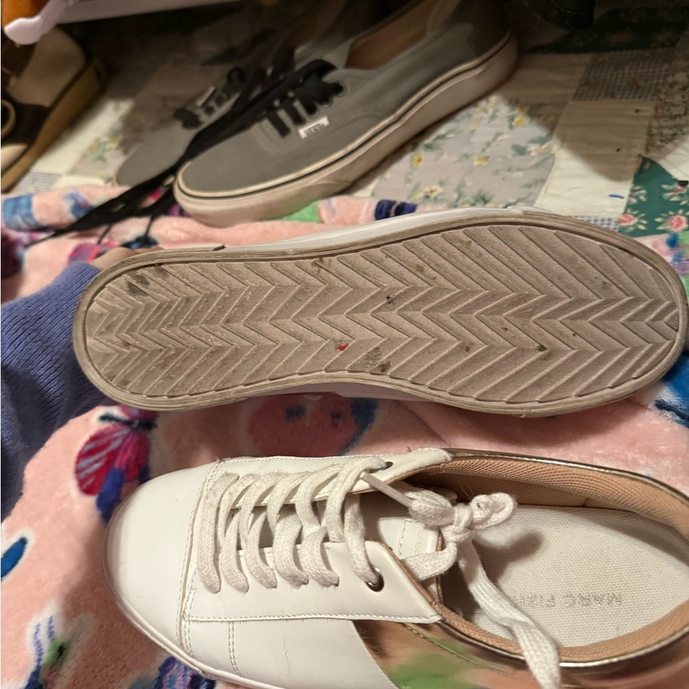 SOLD Marc Fisher Stylish White pink rosegold Women's platform Sneakers - Picture 4 of 6